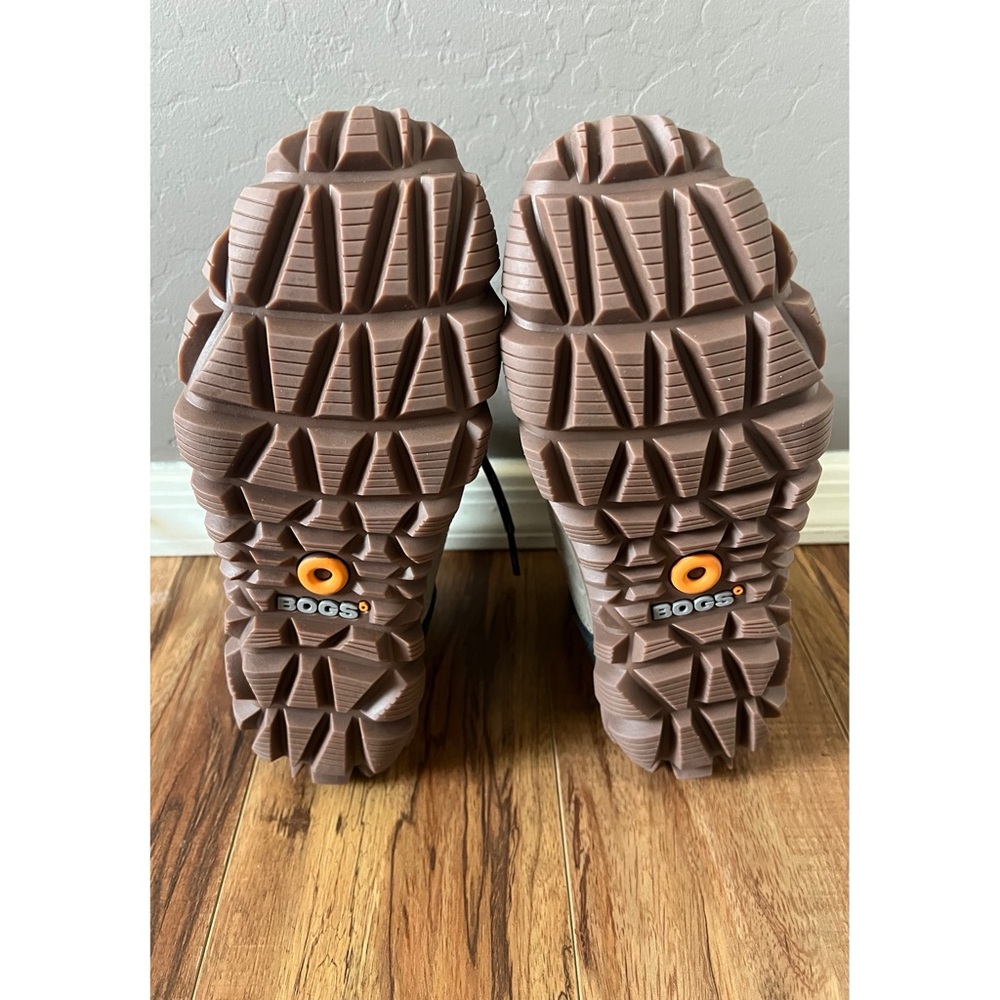 Bogs - Women's - Boots Arcata
Urban Leather... Size 10 - Picture 12 of 12